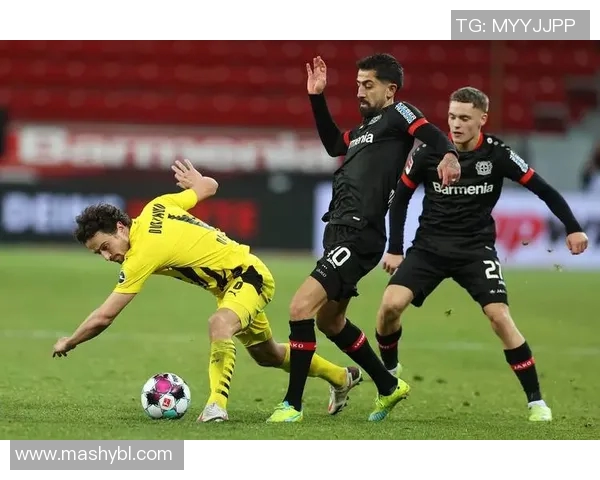 本菲卡U19与里昂U19激战正酣青年才俊争夺欧洲赛场荣耀